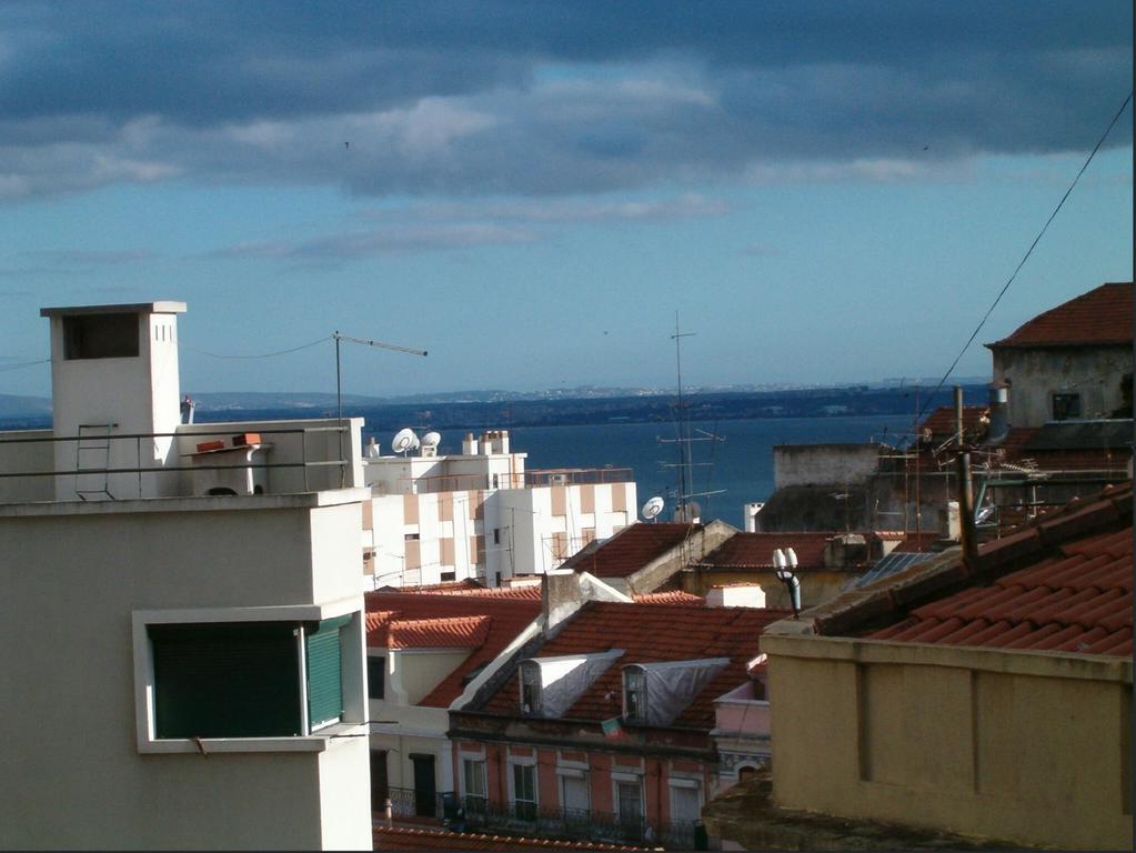 Apartment Sunny Alfama - River View *